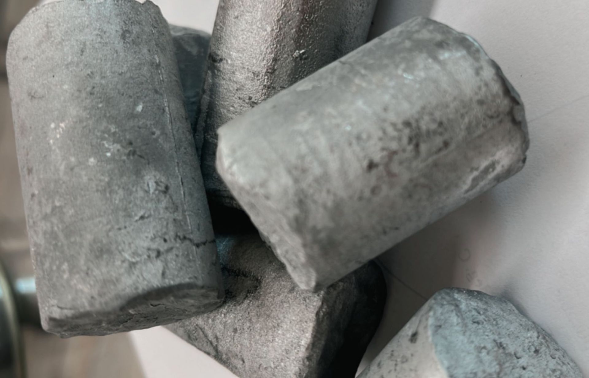 Imagem Molibdênio Metálico